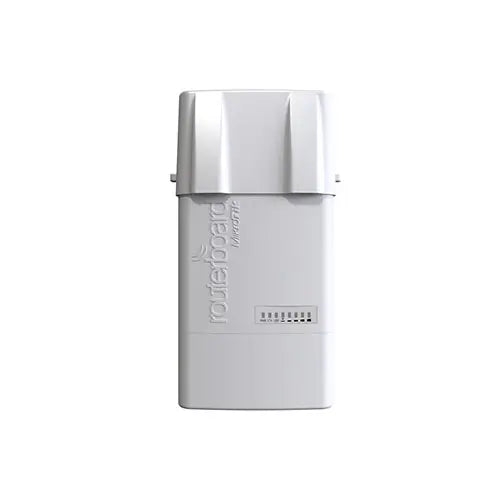 BaseBox 5 outdoor con Wi-Fi 5 GHz high power, Gigabit, USB, miniPCIe y RouterOS L4. Ideal para enlaces PtP/PtMP en exterior.