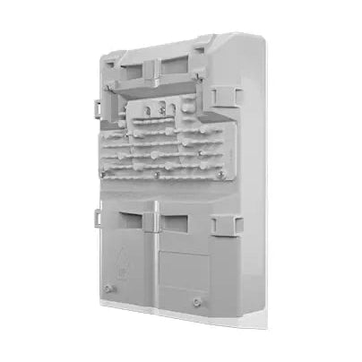 netPower 15FR outdoor con 15 puertos Fast reverse PoE-in, 1 PoE-out y 2 SFP, RouterOS/SwOS. Distribución para redes WISP.