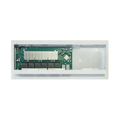 Switch/router rack 1U con 24 Gigabit y 2 SFP+ 10G, RouterOS/SwOS. Ideal para distribución empresarial en gabinetes.