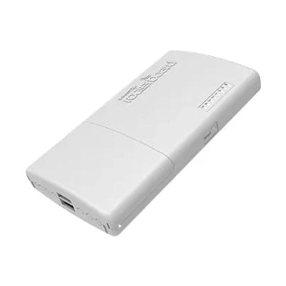 PowerBox Pro outdoor con 5 Gigabit, 4 salidas PoE, SFP y RouterOS L4. Solución robusta para distribución PoE en exteriores.