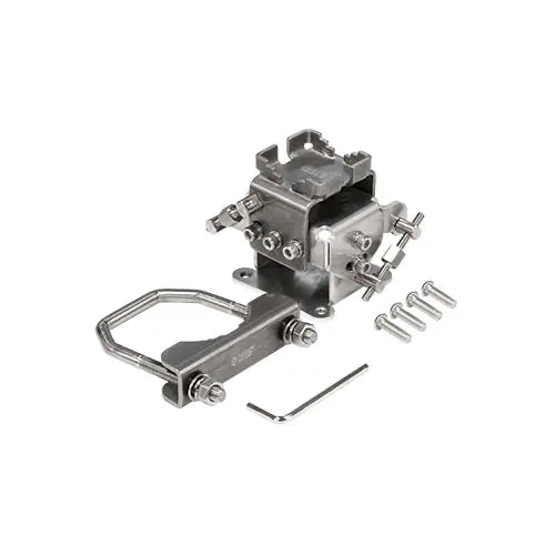 Soporte metálico SOLIDmount para antenas LHG, permite montaje firme en mástil, ajuste preciso de alineación y mayor estabilidad en enlaces exteriores. - Gestion y Equipos (G&E)