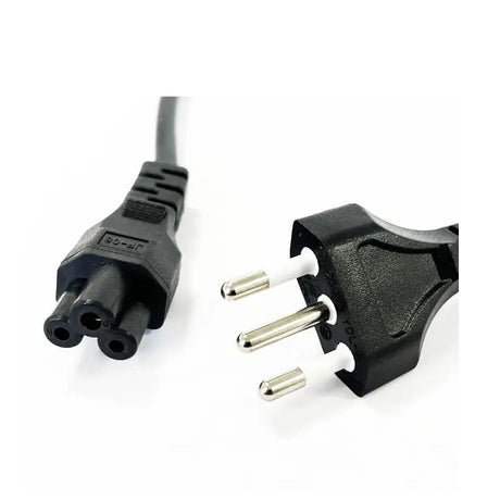 Cable Direct Attach QSFP+ 40G de 1 m para interconexión de alta velocidad en rack, baja latencia y conexión directa entre equipos compatibles.