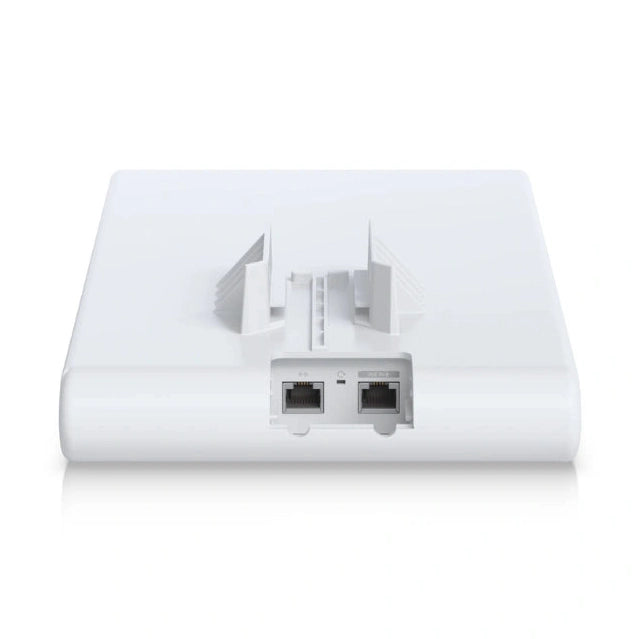 UniFi AP WiFi 5 Exterior 2,4GHz (6 Streams, 250+ Clients, 1.3 Gbps, 3x3 MU-MIMO, Dual GbE, Outdoor IPX4) Req: Cable Trebol-C5 modelo 1163