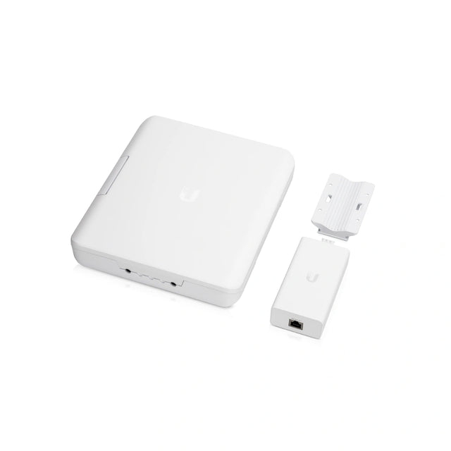 UniFi CAJA de Exterior incluye PoE-54V-60W para switch USW-FLEX  Req: Cable Trebol-C5 modelo 1163 - Gestion y Equipos (G&E)