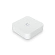 UniFi Advance Hosting Gateway 1 WAN (GbE), 1?GbE LAN, 1?Gbps IDS/IPS, USB-C 5V/3A, dual-core ARM 1?GHz, 1?GB RAM, VPN/SD-WAN, - Gestion y Equipos (G&E)