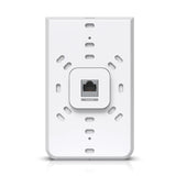 UniFi AP WiFi 5 Interior - 2,4GHz (2x2 800Mbps 1.8dbi) 5GHz (4x4 1.7Gbps 4dbi) (3) GbE (1)GbE PoE Req: U-PoE+