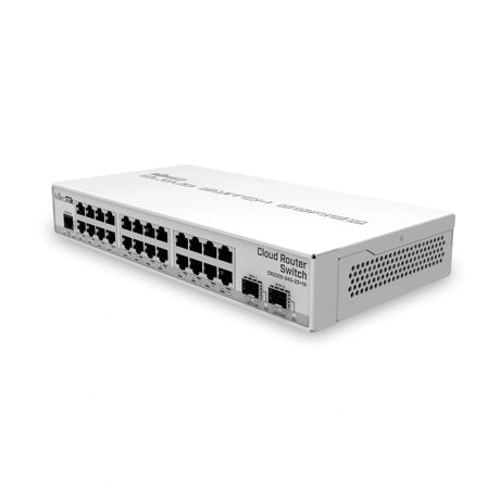 Switch/router desktop con 24 Gigabit y 2 SFP+ 10G, RouterOS/SwOS y fuente incluida. Acceso gestionado con uplinks 10G.