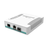 Cloud Router Switch con 5 SFP y 1 puerto combo Gigabit/SFP, RouterOS L5 y fuente incluida. Flexible para redes de fibra y agregación compacta.
