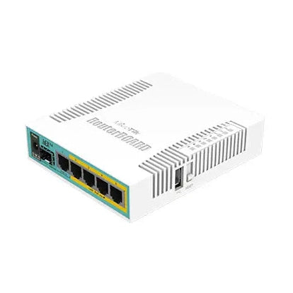 hEX PoE con 5 puertos Gigabit, 4 salidas PoE, SFP, USB y RouterOS L4. Router compacto para alimentar AP, cámaras y equipos de red.