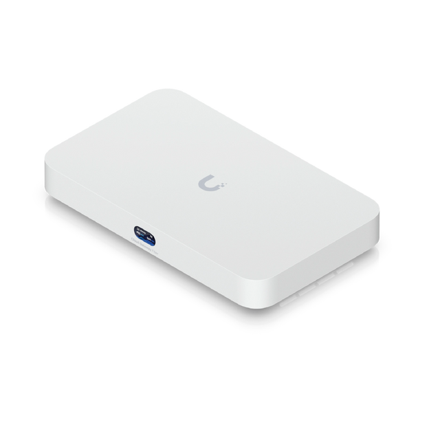 UniFi Firewall Multi-WAN (4)2.5 GbE PoE+ (1)10GbE WAN (2) SFP+10GbE Req: Cable Trebol-C5 modelo 1163