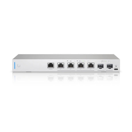 UniFi SWITCH 170W 6-Port PoE++ 4x 1/2.5/5/10 GbE, 2x 10G SFP+, 120 Gbps Switching Capacity