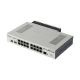 Router CCR2004 desktop con refrigeración pasiva, 16 Gigabit, 2 SFP+ 10G, CPU ARM 4 núcleos, 4GB RAM y RouterOS L6. Alto rendimiento silencioso.