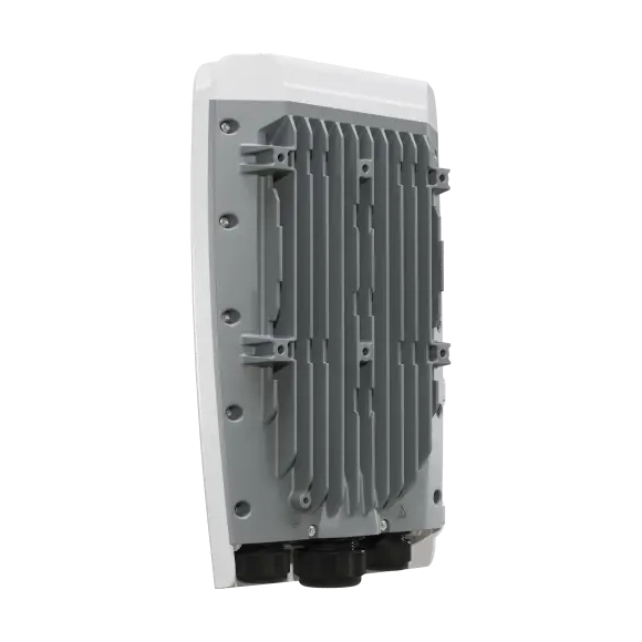FiberBox Plus outdoor con 4 SFP+ 10G y 1 Gigabit, RouterOS/SwOS, gabinete IP66, PoE y fuente. Solución 10G para exteriores.