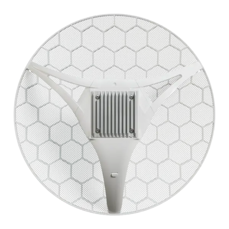 LHGG LTE6 kit outdoor con antena direccional de alta ganancia, módem LTE, Gigabit PoE-in y RouterOS. Solución para acceso móvil estable. - Gestion y Equipos (G&E)