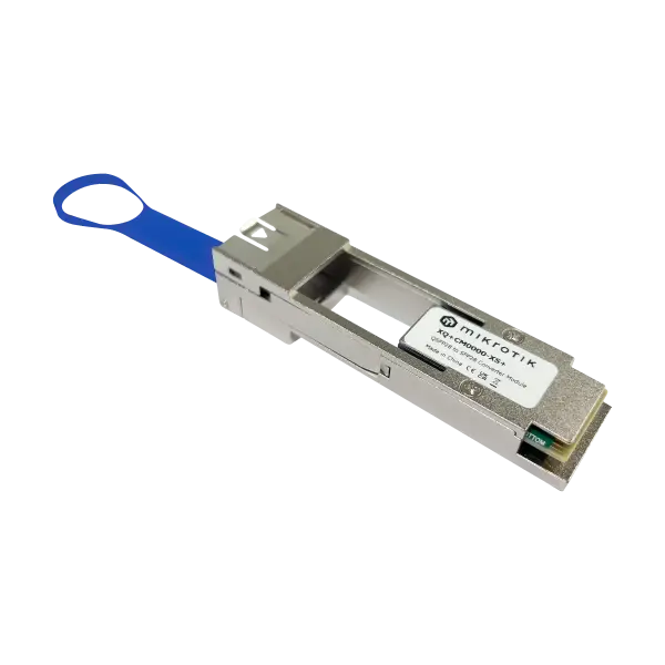 Adaptador QSFP28 a SFP28 para usar módulos o cables SFP28 25G en puertos QSFP28 100G compatibles, facilitando migración y flexibilidad.